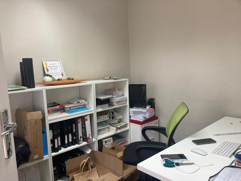 To Let Commercial Property for Rent in Newton Park Eastern Cape